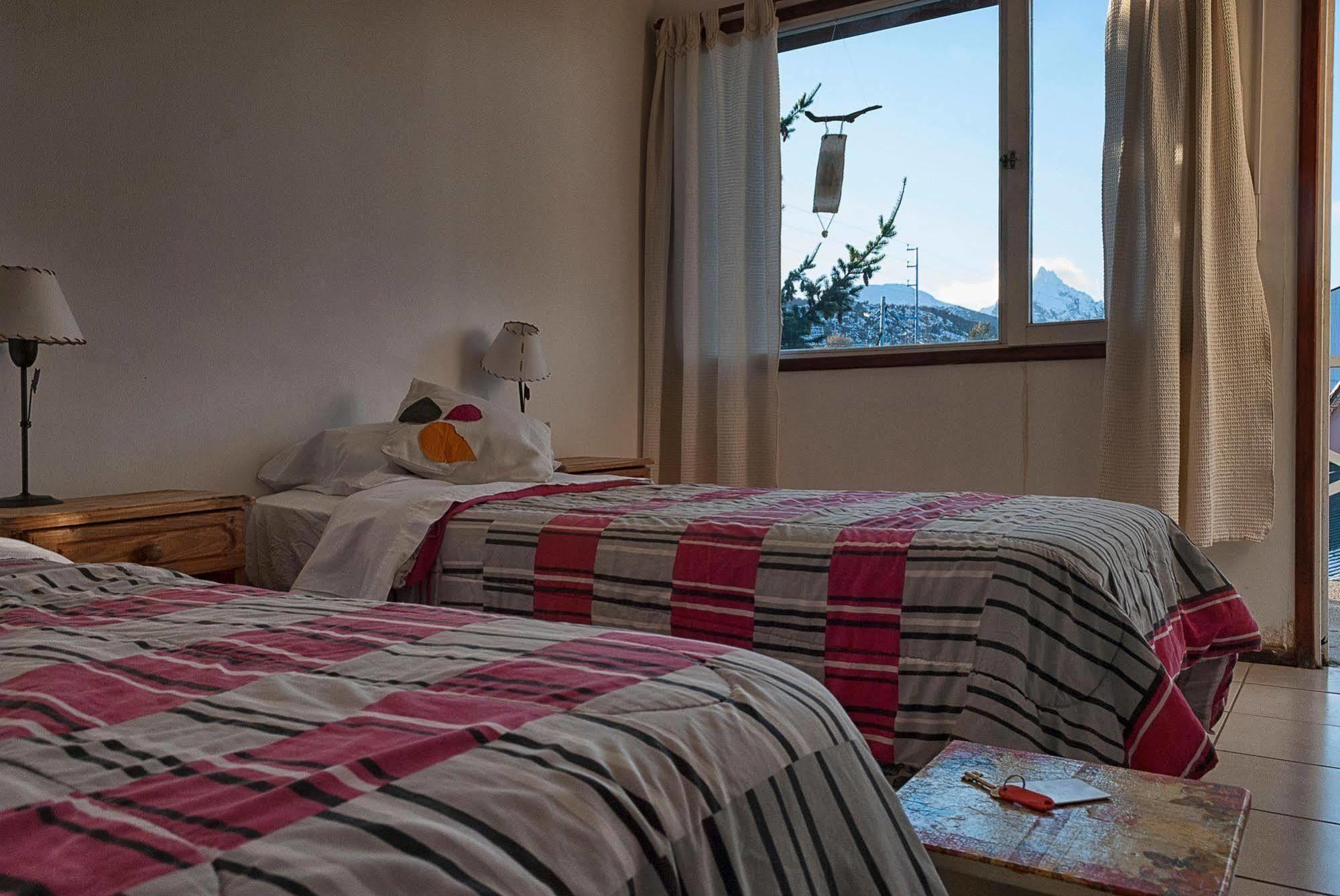 Hostel Los Cormoranes Ушуая Екстериор снимка